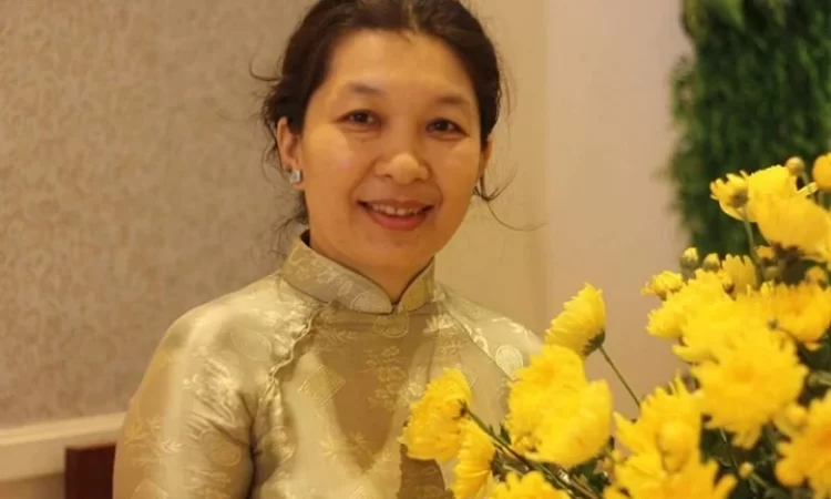 Chủ nhiệm Hội quán các Bà Mẹ: Trăn trở gìn giữ linh hồn của lụa Việt