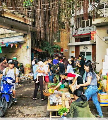 Saigon’s “Village Flea Market” Reopens After Lockdown Every Sunday, Selling Traditional Crafts & Food