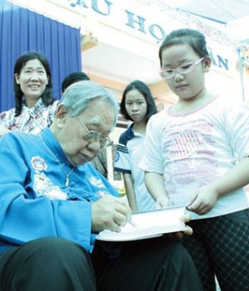 Dạy trẻ không bằng roi vọt