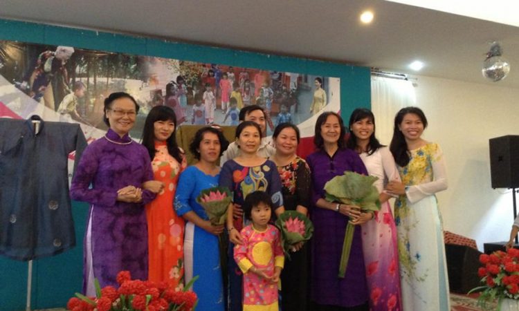 Những người phụ nữ sống vì hạnh phúc của xã hội